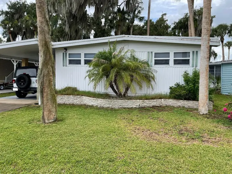 112 PALM DR #B, Eustis, FL 32726