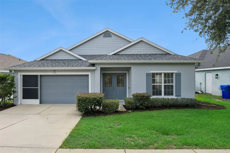 1324 KELLOGG DR, Tavares, FL 32778