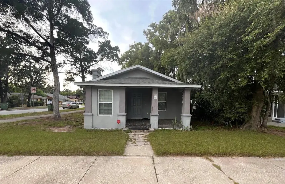 1712 W MAIN ST, Leesburg, FL 34748