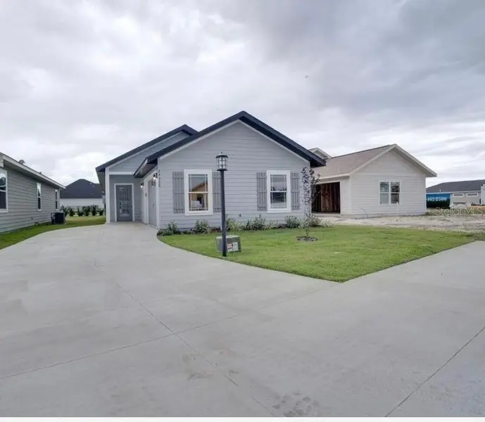24339 SW 18TH LN, Newberry, FL 32669