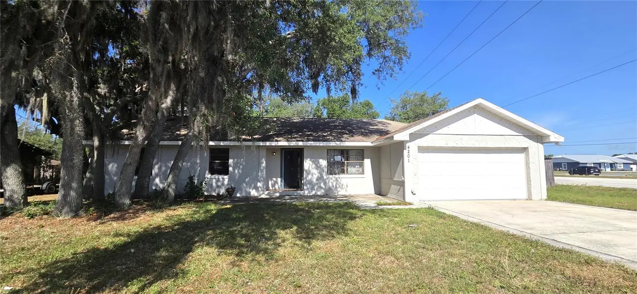 4201 SHADOW WOOD DR, Winter Haven, FL 33880