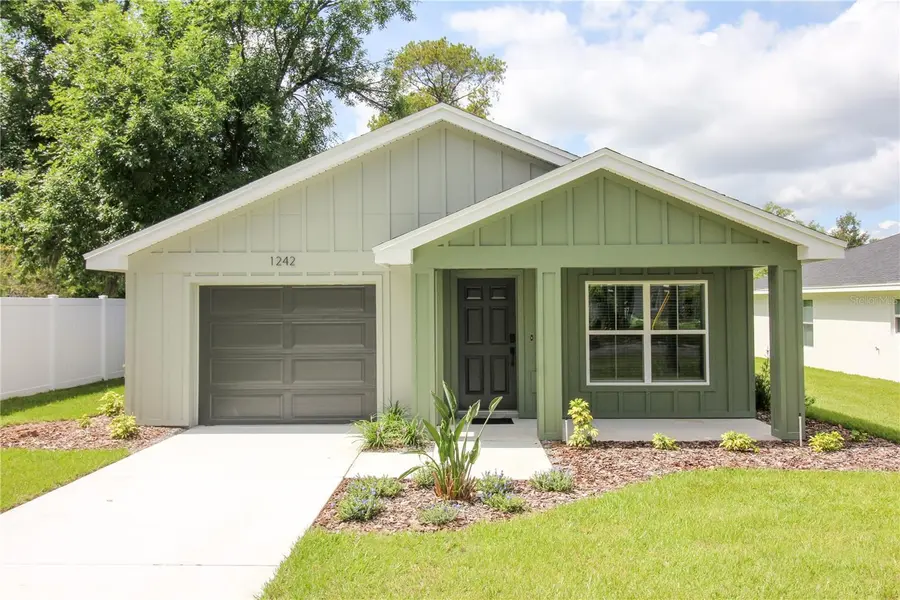 1242 DOROTHY ST, Lakeland, FL 33815