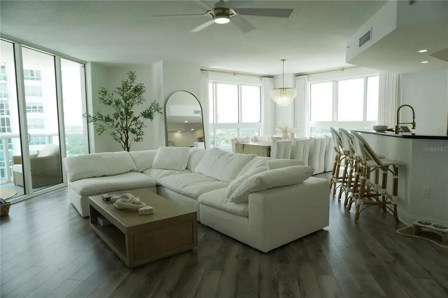 241 RIVERSIDE DR #2009, Holly Hill, FL 32117