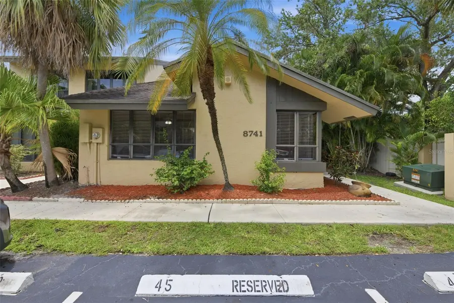 8741 CLEARY BLVD, Fort Lauderdale, FL 33324