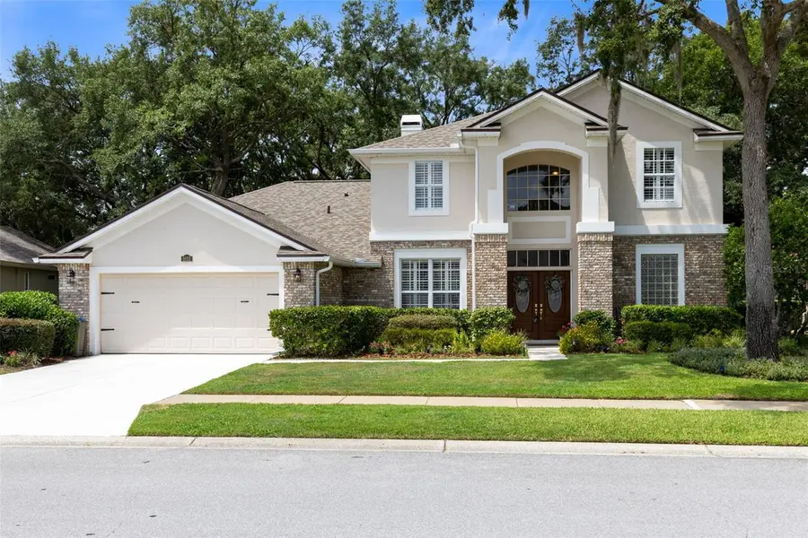 8052 LAUREL RIDGE DR, Mount Dora, FL 32757