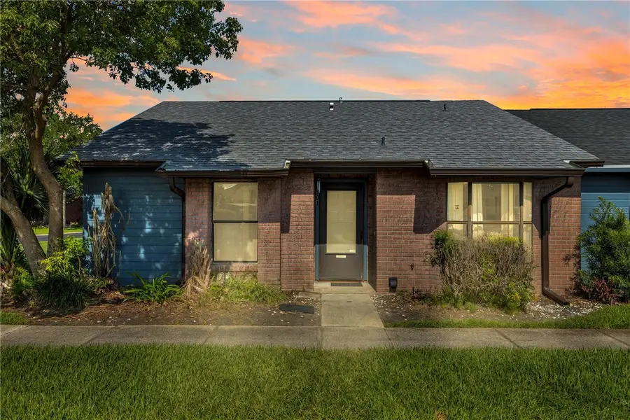 2501 KING OAK CIR, St Cloud, FL 34769