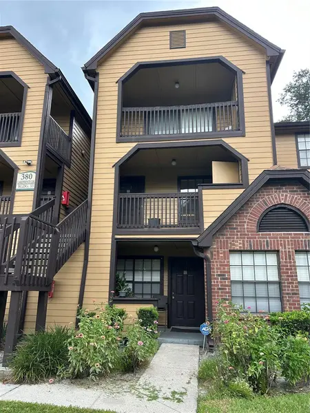 380 LAKEPOINTE DR #202, Altamonte Springs, FL 32701