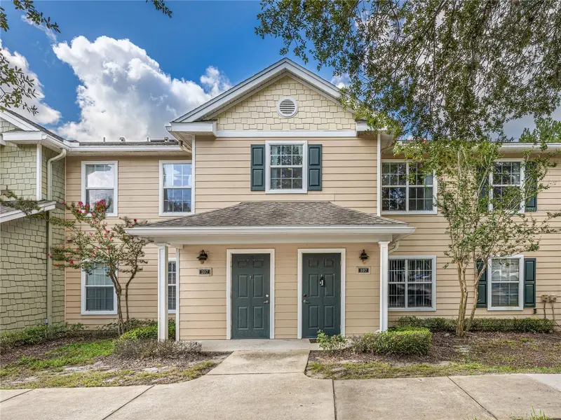 930 MOONLIGHT COVE RD #11-107, Orange City, FL 32763