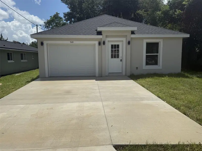 520 W BERESFORD AVE, Deland, FL 32720