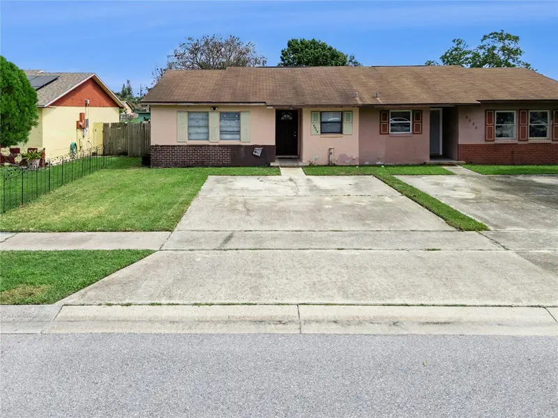 6833 LONGMEADE LN, Orlando, FL 32822