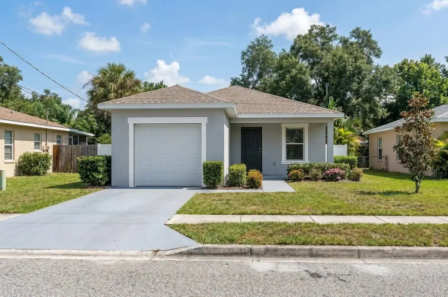 1704 W 15TH ST, Sanford, FL 32771