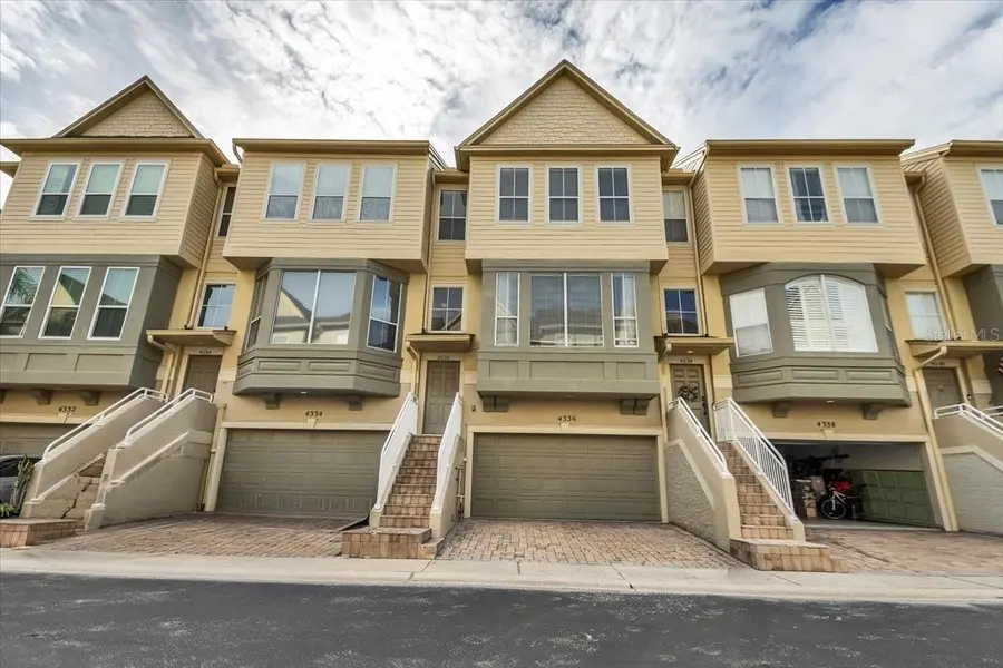 4336 SPINNAKER COVE LN, Tampa, FL 33615