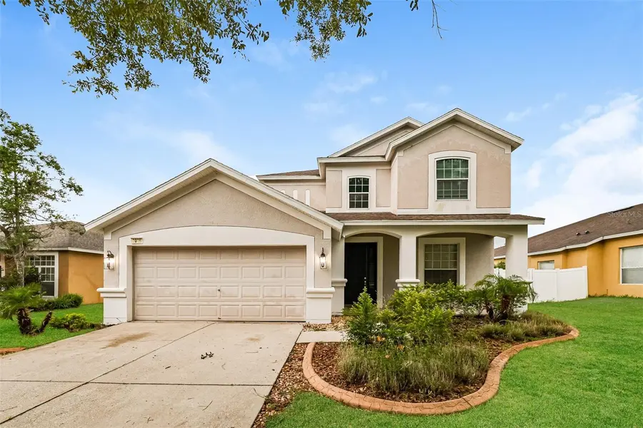 2026 HEARTLAND CIR, Valrico, FL 33594
