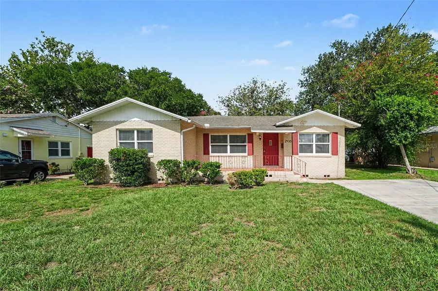 2935 WOODLAND HILLS AVE, Lakeland, FL 33803