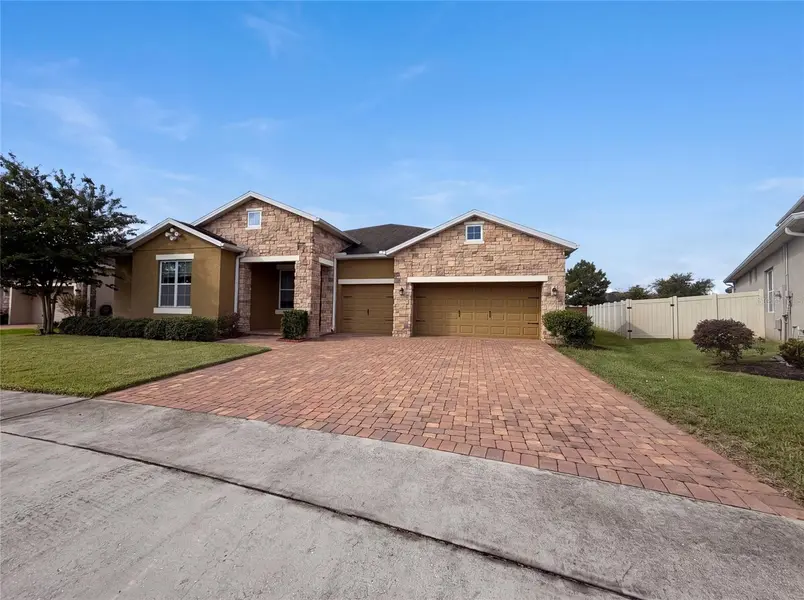 918 BLACKTHORN DR, Apopka, FL 32703