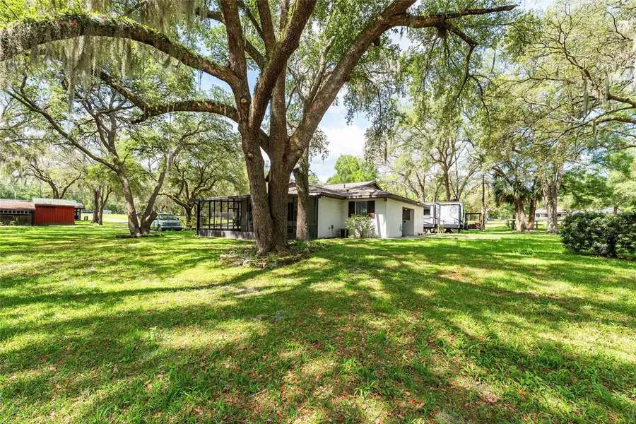 10871 SE COUNTY ROAD 326, Morriston, FL 32668