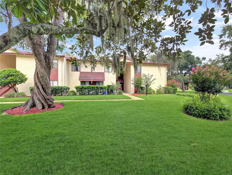 700 MIDWAY DR #B, Ocala, FL 34472
