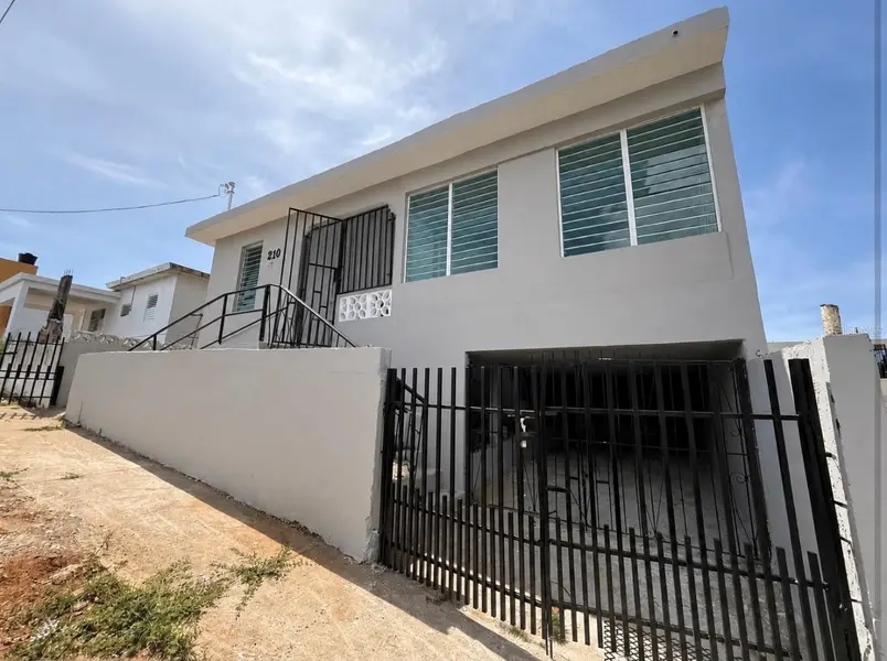 Zeno Gandia 65 INFANTERÍA, Arecibo, PR 00612