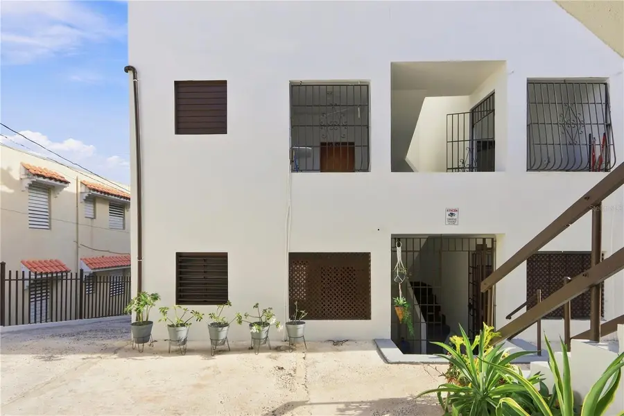 RIO PIEDRAS APT 2A URB. GARCIA UBARRI, San Juan, PR 00911