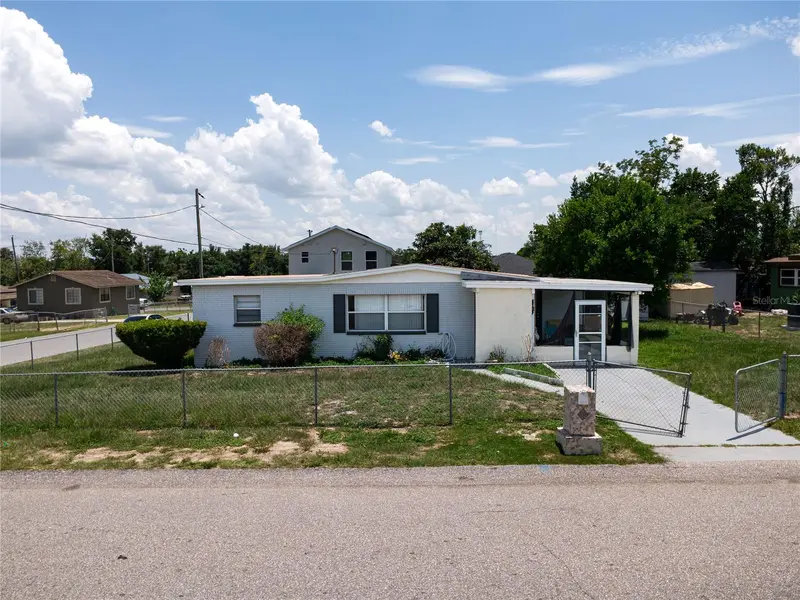 1125 AVENUE L, Haines City, FL 33844