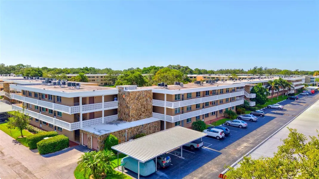 5095 BAY ST NE #310, St Petersburg, FL 33703