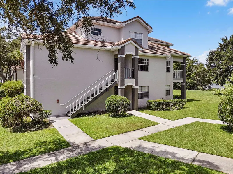 13929 FAIRWAY ISLAND DR #818, Orlando, FL 32837