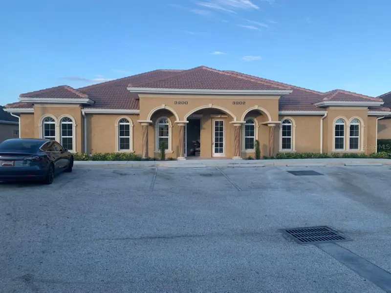3200 HILLSDALE LN, Kissimmee, FL 34741