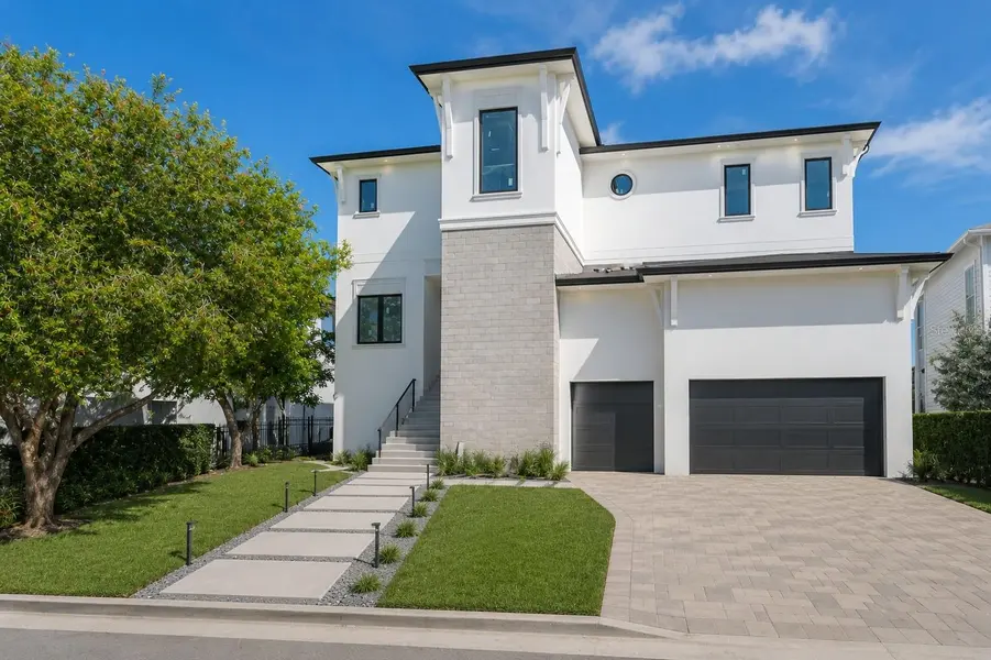 654 GENEVA PL, Tampa, FL 33606