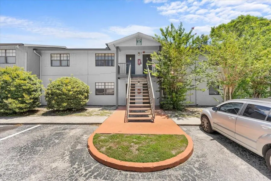 12407 OAK CEDAR PL #202, Tampa, FL 33612