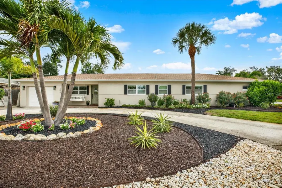 1308 MARION DR S, St Petersburg, FL 33707