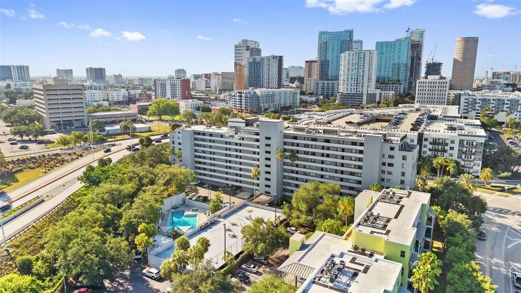 201 W LAUREL ST #907, Tampa, FL 33602