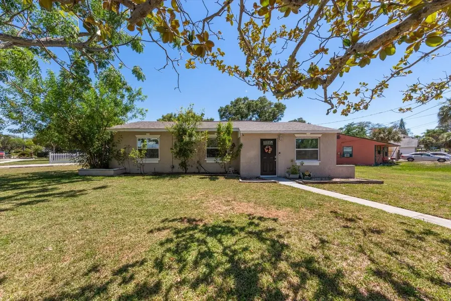 1135 FAIRMONT ST, Clearwater, FL 33755