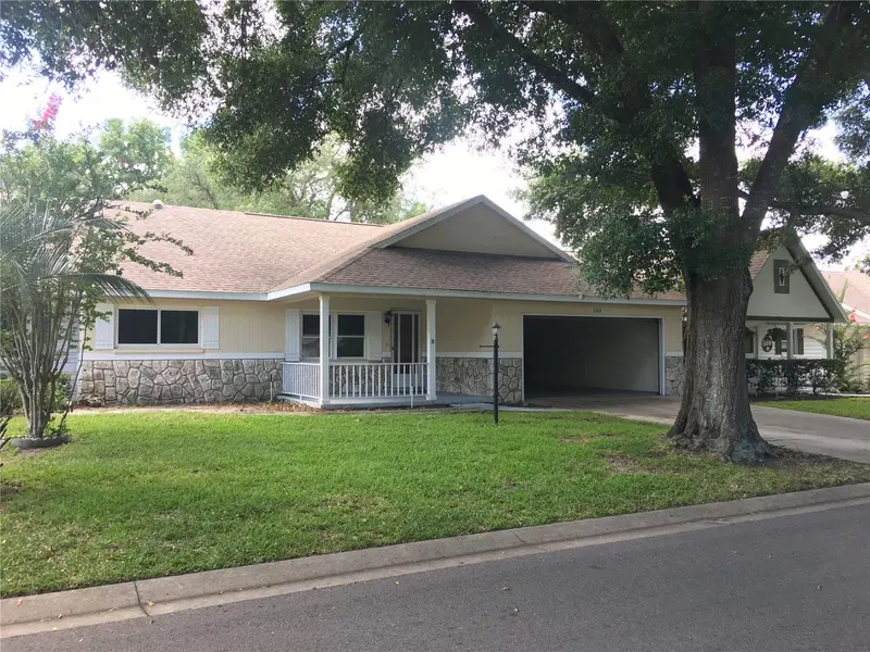 8580 SW 92ND PL #E, Ocala, FL 34481
