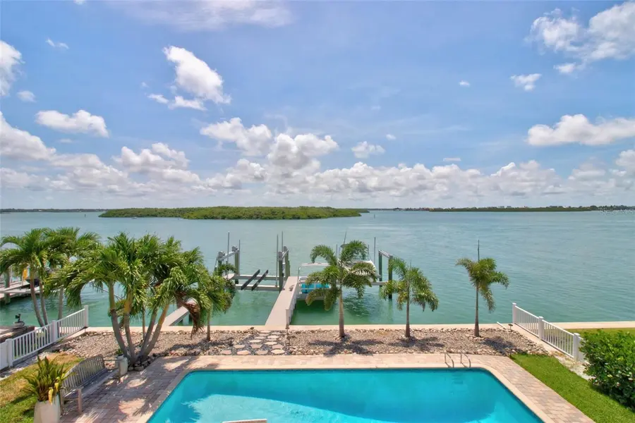 503 JOHNS PASS AVE, Madeira Beach, FL 33708
