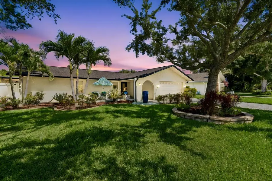 725 DEL ORO DR, Safety Harbor, FL 34695