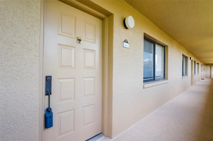 3062 EASTLAND BLVD #406, Clearwater, FL 33761