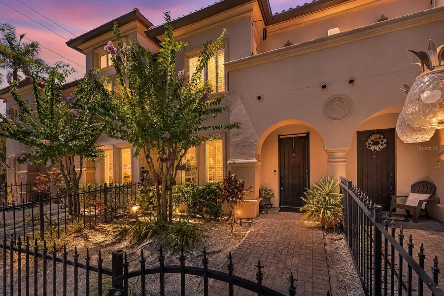 3819 W DALE AVE #6, Tampa, FL 33609