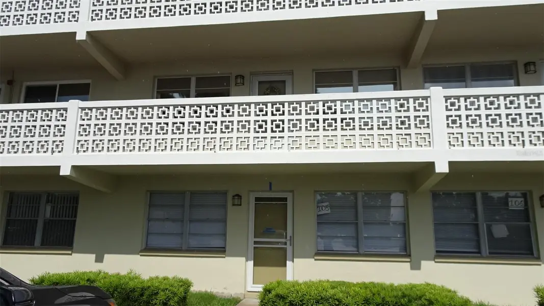 8100 DR MARTIN LUTHER KING JR ST N #105, St Petersburg, FL 33702