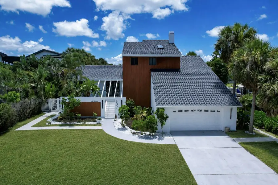 807 2ND AVE S, Tierra Verde, FL 33715