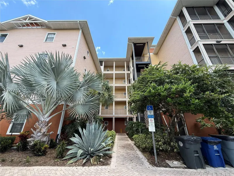 3060 PIRATES RETREAT CT #102, Kissimmee, FL 34747