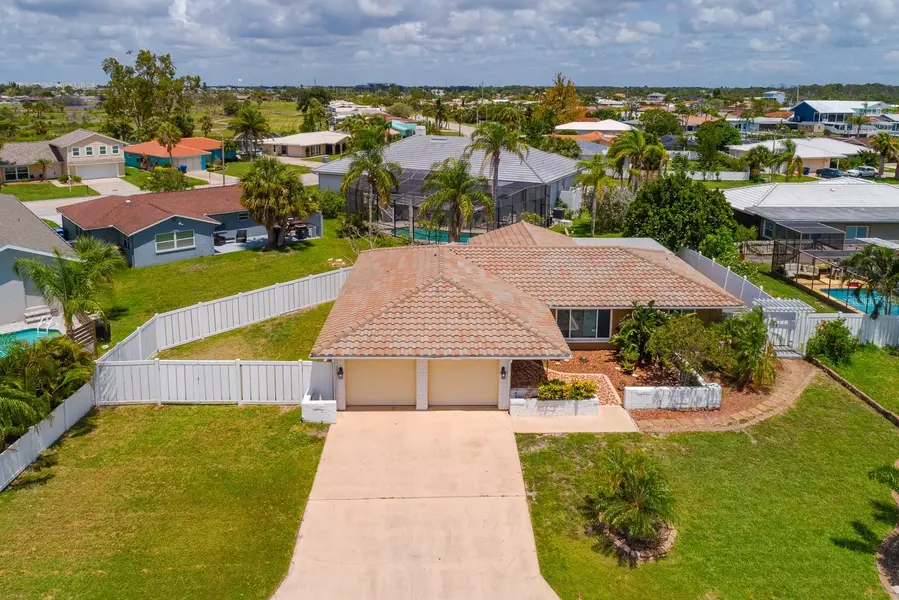 5011 ENSIGN LOOP, New Port Richey, FL 34652