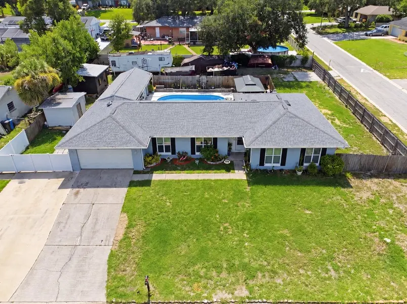 1124 KING ARTHUR CT, Valrico, FL 33594