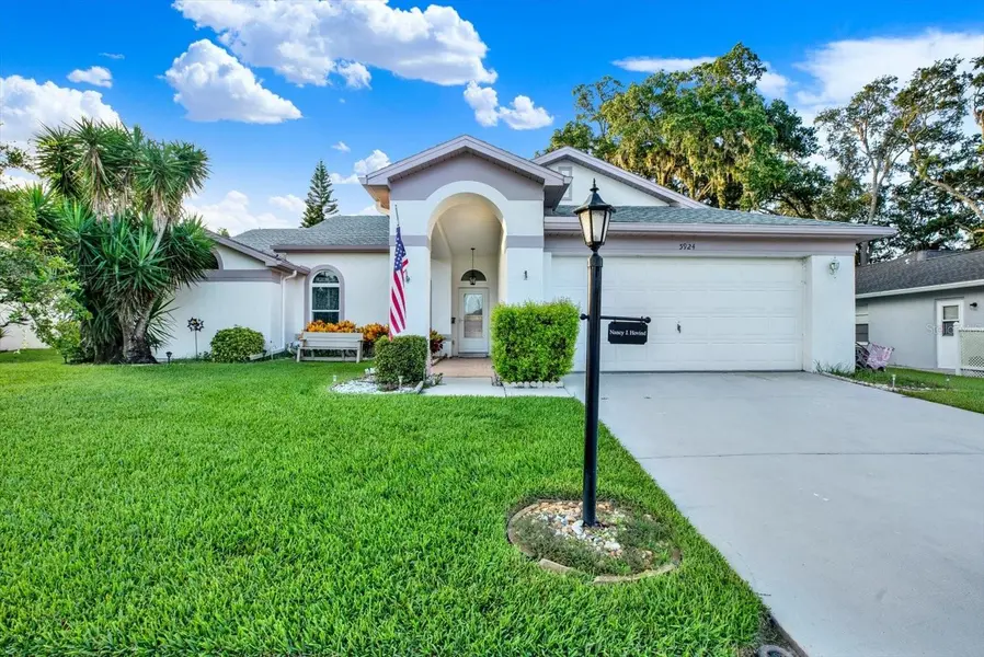 5924 WILLOW CREEK CT, New Port Richey, FL 34655