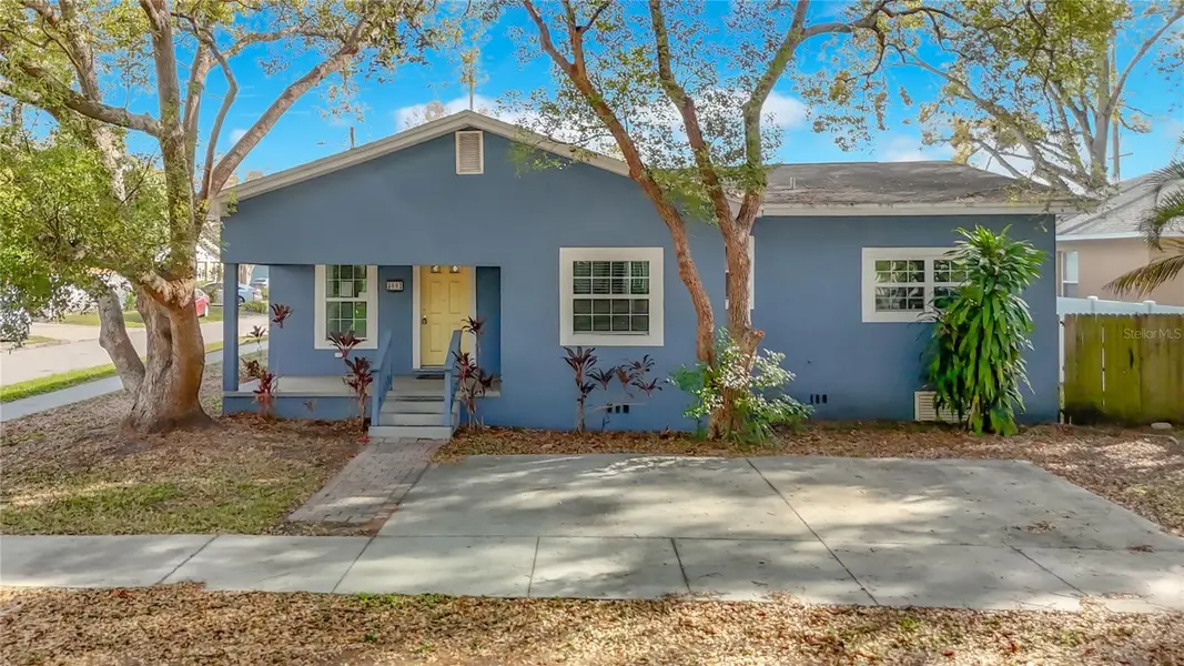 3002 W ARCH ST, Tampa, FL 33607