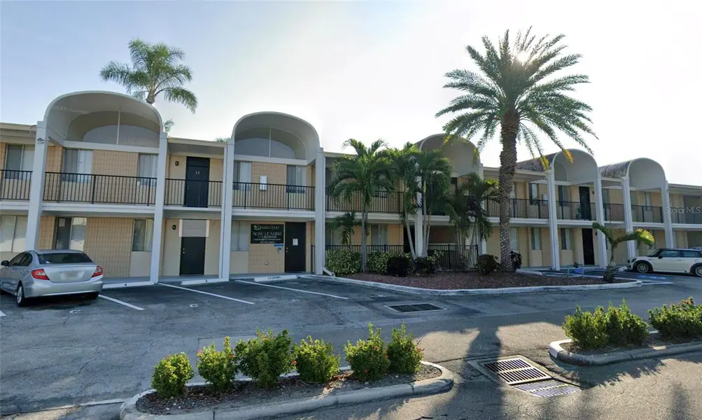500 S HIMES AVE, Tampa, FL 33609