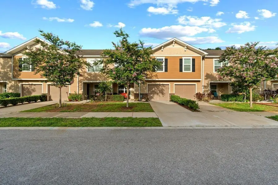 10427 RIVERCREST DR, Riverview, FL 33578