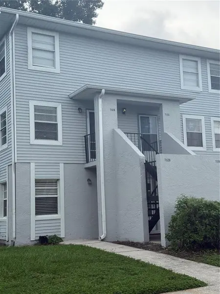 7128 WATERSIDE DR #7128, Tampa, FL 33617