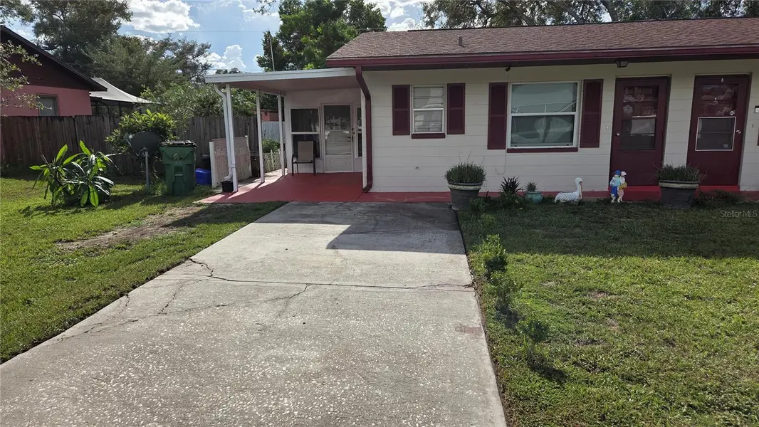 6141 10TH ST, Zephyrhills, FL 33542