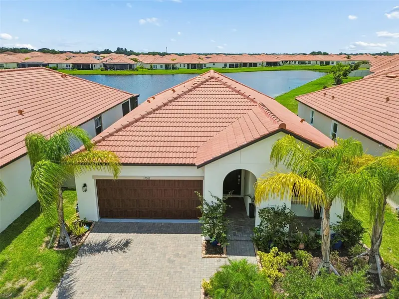 17307 BLUE WALK ST, Wimauma, FL 33598