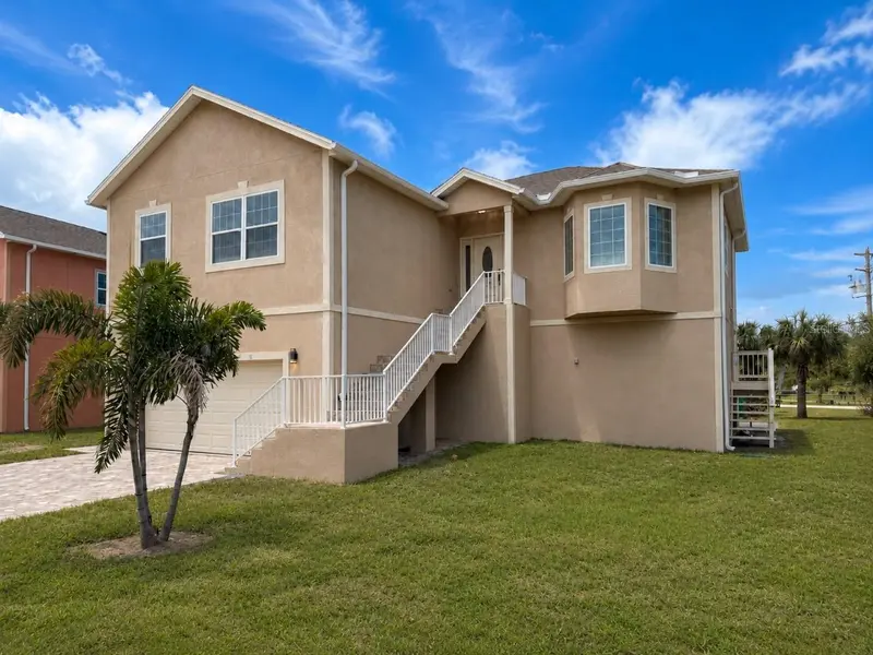 1083 S POINTE ALEXIS DR, Tarpon Springs, FL 34689